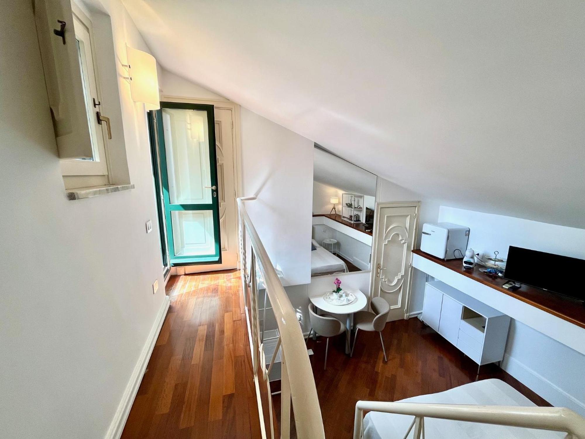 Bella Domus Suites Salerno Zewnętrze zdjęcie